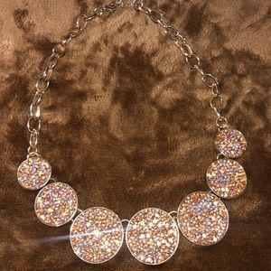 3/$25 peachy colored statement necklace